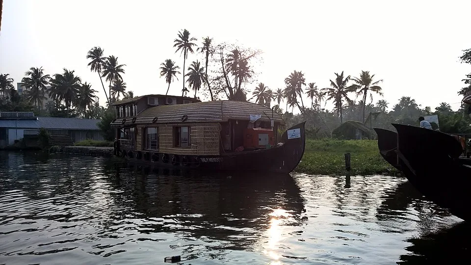 Ultimate Kerala: Nine Nights Across God's Own Country